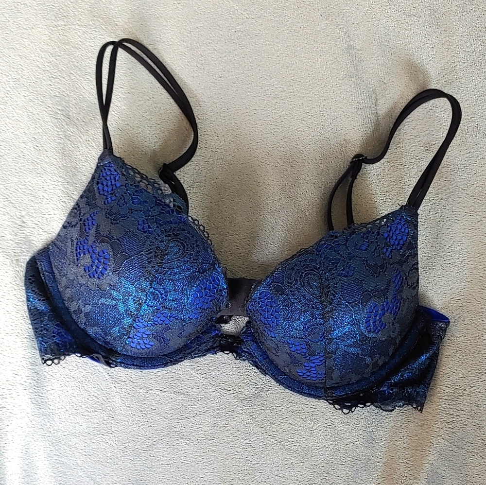💜 3/$35 Victoria's Secret Very Sexy Push Up Bra